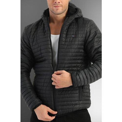 D1fference Men's Black Inner Lined Water And Windproof Hooded Winter Coat. Cene