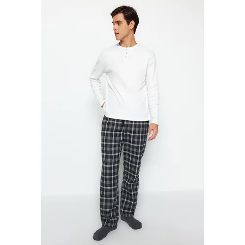 Trendyol Men's Black Plaid Regular Fit Woven Pajama Bottoms.