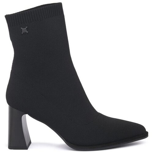 Laura Biagiotti Gležnjarji 9366 Črna Slike