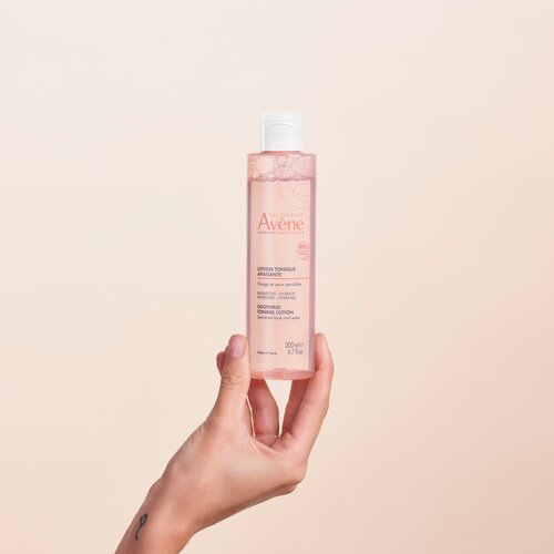 Av&amp;egrave;ne Soothing Toning Lotion pomirjajoči tonik za občutljivo kožo in oči 200 ml Slike