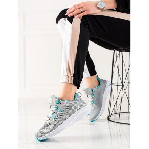 DK SPORTS SHOES ON THE PLATFORM Slike