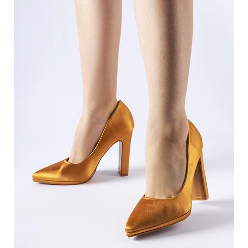 Gemre Brown satin block heels Rivers Cene