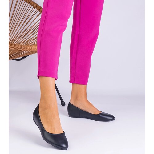 Gemre Black wedge-heeled ballet flats in faux leather Savelia Cijene