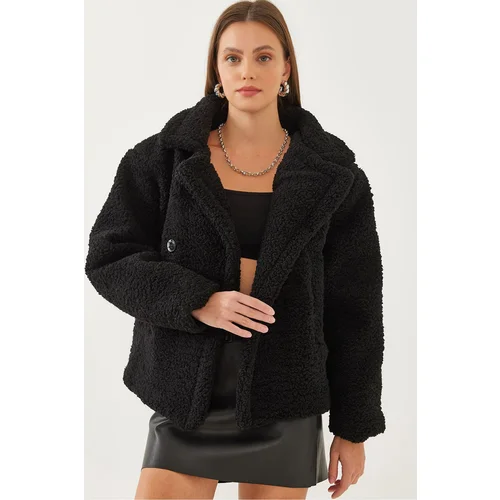 Bianco Lucci Women's Lined Plush Coat 2433