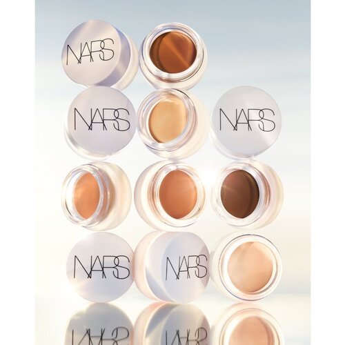 Nars LIGHT REFLECTING EYE BRIGHTENER korektor in osvetljevalec za predel okoli oči odtenek GOLDENEYE 6 g Slike