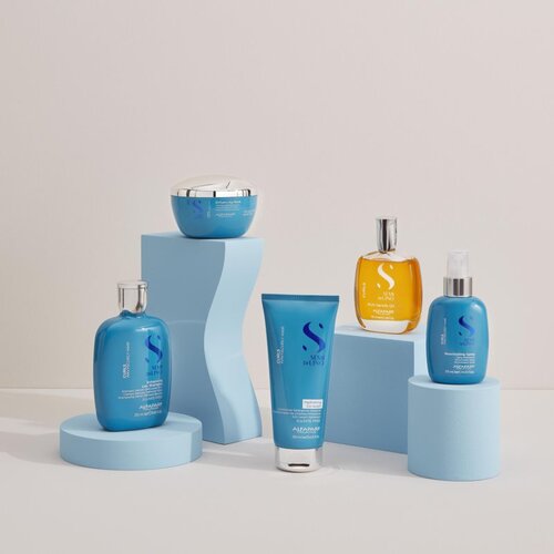 Alfaparf Semi Di Lino Curls Enhancing Conditioner regenerator za definiranje valova i kovrča 200 ml za žene Slike