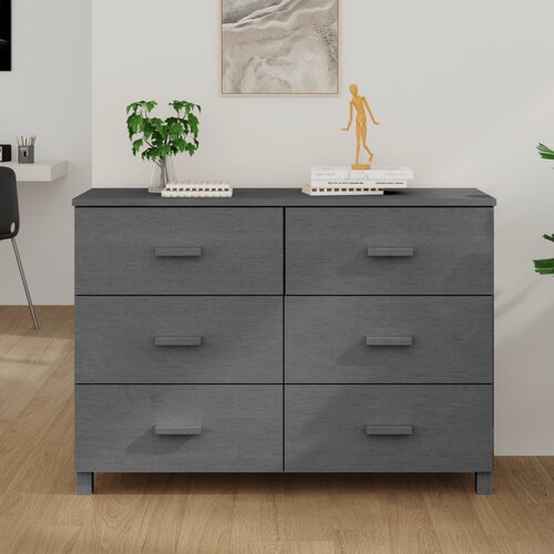  Komoda HAMAR tamnosiva 113 x 40 x 80 cm od masivne borovine Cijene
