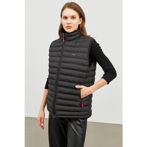 D1fference Women&amp;#039;s Regular Fit Black Inflatable Vest With Lined Waterproof And Windproof. Slike