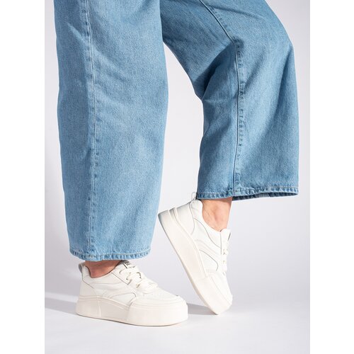 Shelvt White women's sneakers with a high sole Cijene