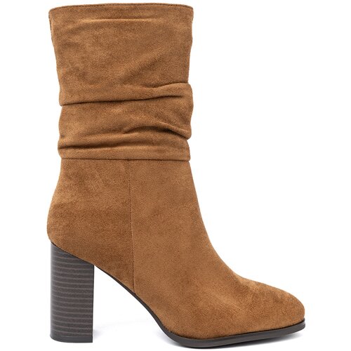 Shelvt Caramel ankle boots with ruffled upper and heel Slike