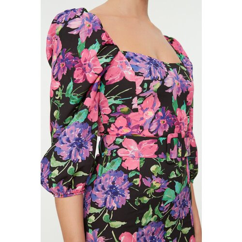 Trendyol Multicolored Belted Square Collar Patterned Dress Cene