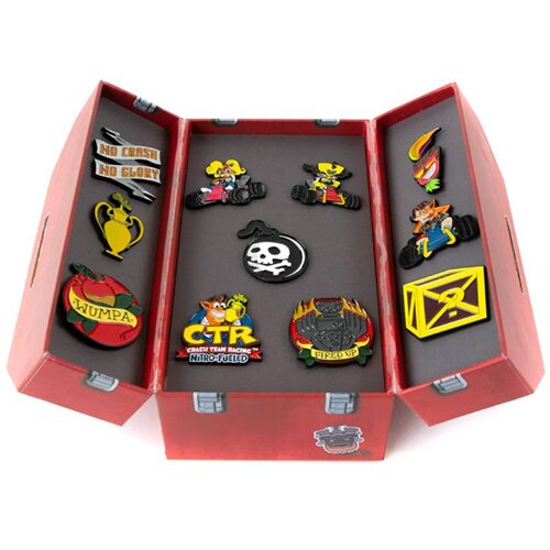 Numskull Games Official Crash Team Racing Nitro-fueled Toolbox Pin Set Slike