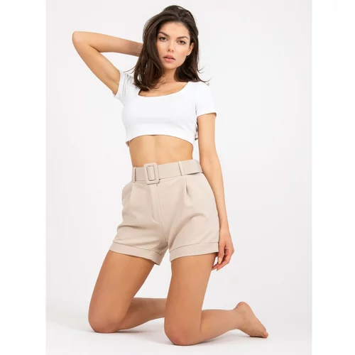 Fashion Hunters Elegant beige shorts with pockets