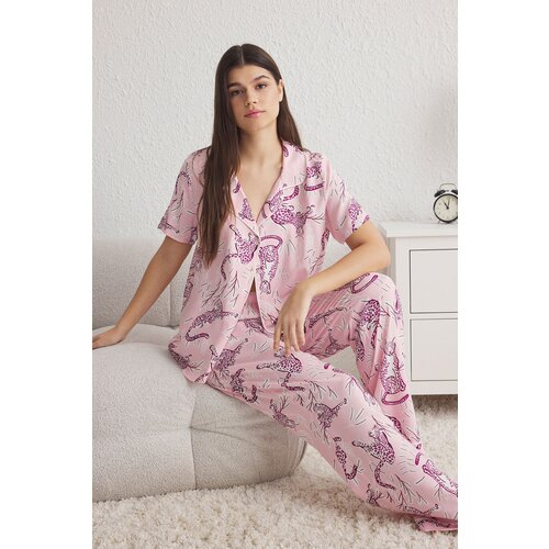 Trendyol Pink Animal Piping Shally Woven Pajama Set Slike