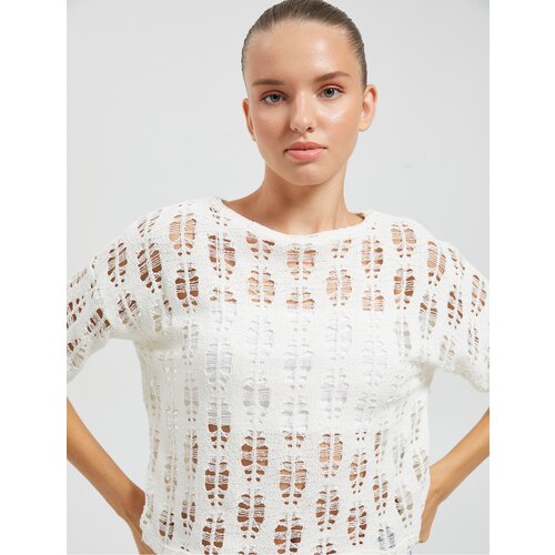 Koton Long Sleeved T-shirt with Openwork Crew Neck Short Sleeves Slike