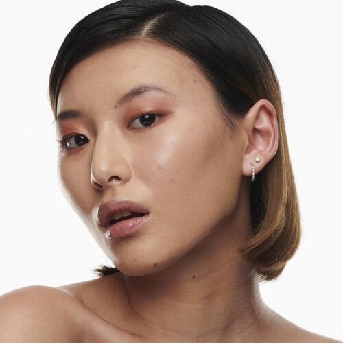 MAC Cosmetics Studio Radiance Serum-Powered Foundation vlažilni tekoči puder odtenek NC18 30 ml Slike