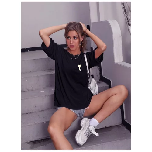 Know Women's Black Heart Printed Oversize T-shirt