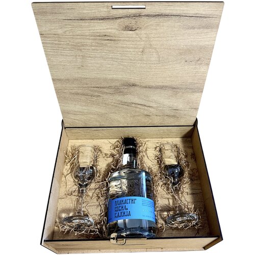 KOVILJ Manastir Kajsija Gift Box 2 ča&scaron;e Grappa Cene