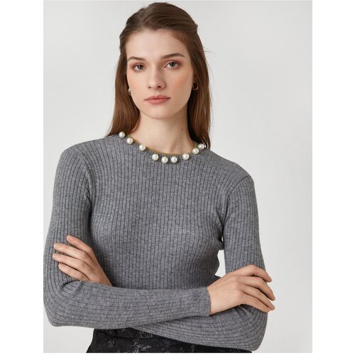 Koton Melis Ağazat X - Ribbed Knitwear Sweater With Pearl Detail Cene