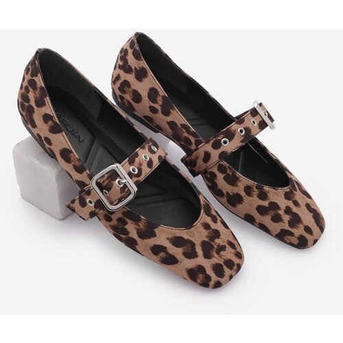 Marjin Women's Blunt Toe Buckle Banded Casual Flats Rives Leopard Cene