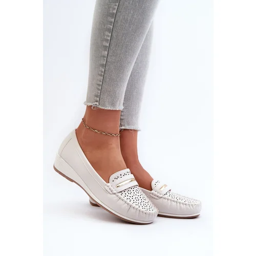 Kesi Women's loafers with an openwork pattern made of eco leather, dusty white Nassnema