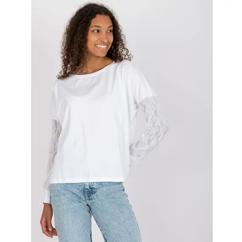 Fashion Hunters White blouse with lace sleeves Shantelle RUE PARIS