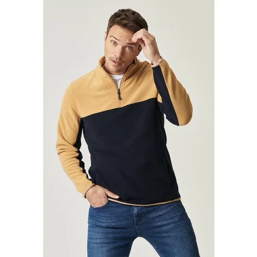 AC&Co / Altınyıldız Classics Men's Caramel-lilac Standard Fit Normal Cut, Casual Comfortable Two-tone Fleece Sports Sweatshirt.