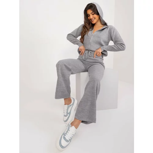 Fashion Hunters Grey casual set with a zip-up sweater