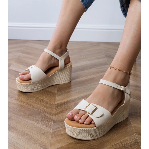 Gemre Beige women's sandals with decorative buckle Sarni Cene