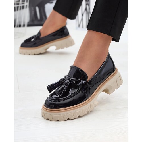 Resti Black lacquered women's moccasins with tassels Kaipo- Footwear Cene
