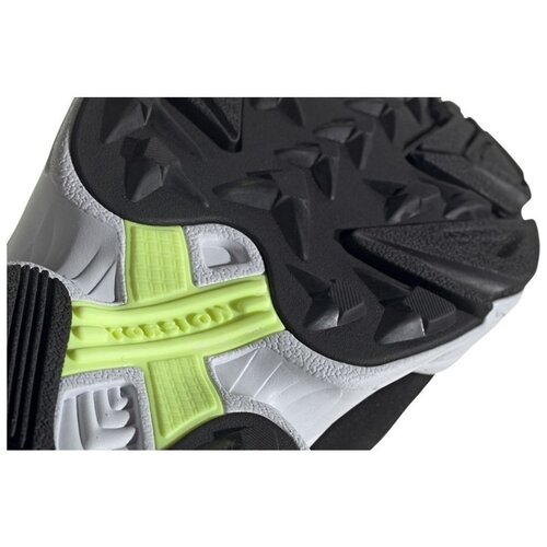 Adidas Nizke superge YUNG1 pisana Slike