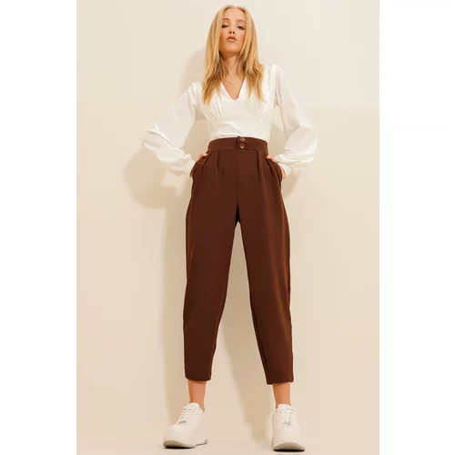 Trend Alaçatı Stili Women's Brown High Waist Carrot Trousers
