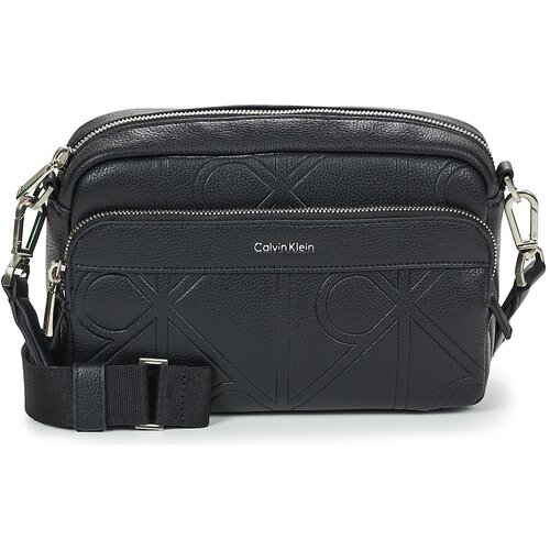 Calvin Klein Jeans EMBLEM AOP EMBOSS CAMERA BAG Crna Cijene