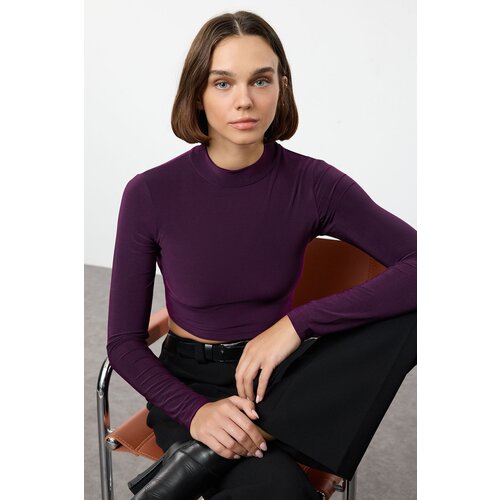 Trendyol Plum High Collar Backless Fitted Crop Stretchy Knitted Blouse Cene