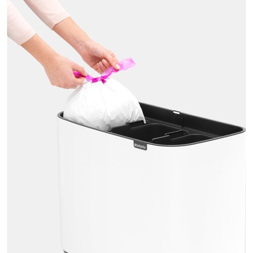 Brabantia Bo Touch Bin 3x11 litrov s tremi vložki iz umetne mase - Bela Slike