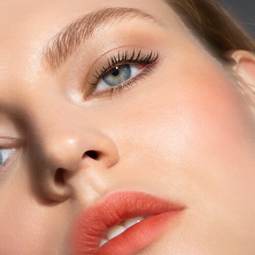 Smashbox Super Fan Mascara maskara za privihanje in ločevanje trepalnic odtenek Black 10 ml Slike