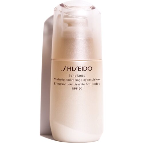 Shiseido benefiance wrinkle smoothing day emulsion SPF20 emulzija za lice protiv bora 75 ml za žene Slike