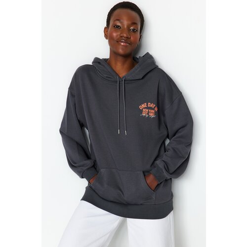 Trendyol Anthracite Motto Print Oversized Hooded Thick Knitted Sweatshirt Slike