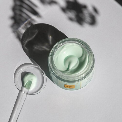  Hranjiva dnevna krema za lice 50ml Slike