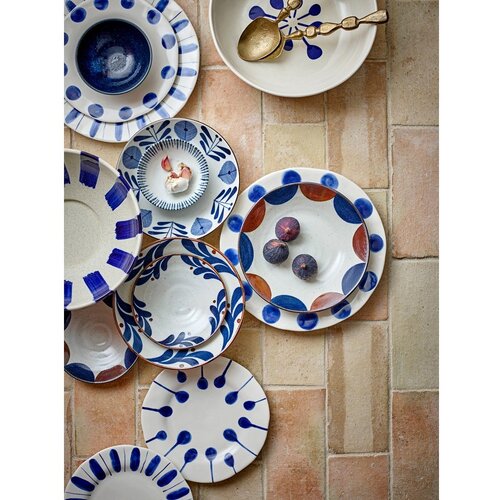 Bloomingville Beli/modri desertni krožniki v kompletu 3 ks iz kamenine &amp;oslash; 22 cm Linora &amp;ndash; Slike