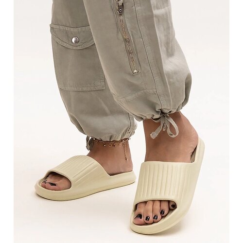 D/CEO Black sandals on a block heel Millo Cene