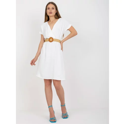 Fashion Hunters Casual white dress with a braided belt RUE PARIS