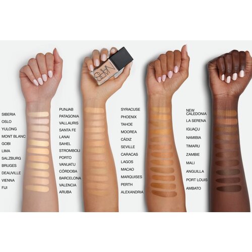 Nars Light Reflecting Foundation posvjetljujući puder za prirodni izgled nijansa PHOENIX 30 ml Slike