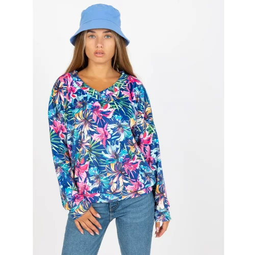 Fashion Hunters Blue velvet blouse with a print and V-neck RUE PARIS