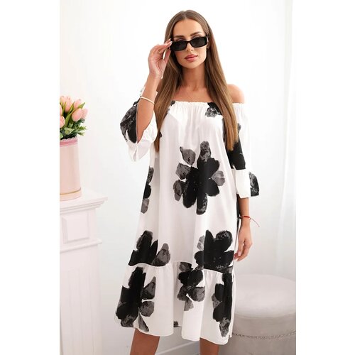Kesi Włoski Women&amp;#039;s viscose dress with a floral pattern black Slike