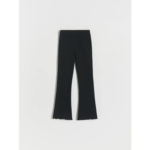 Reserved - Flare hlače s visokim udjelom pamuka - crno
