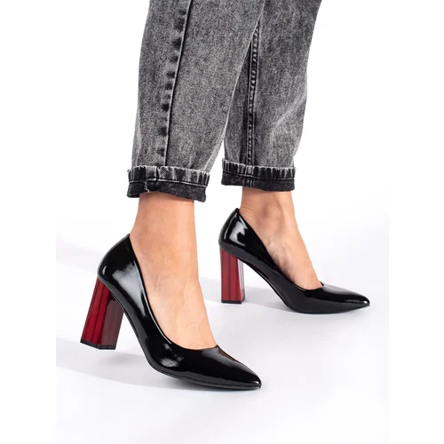 Shelvt Elegant patent black pumps on a heel