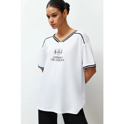 Trendyol White Motto Printed Oversize/Wide-Fit V-Neck Knitted T-Shirt