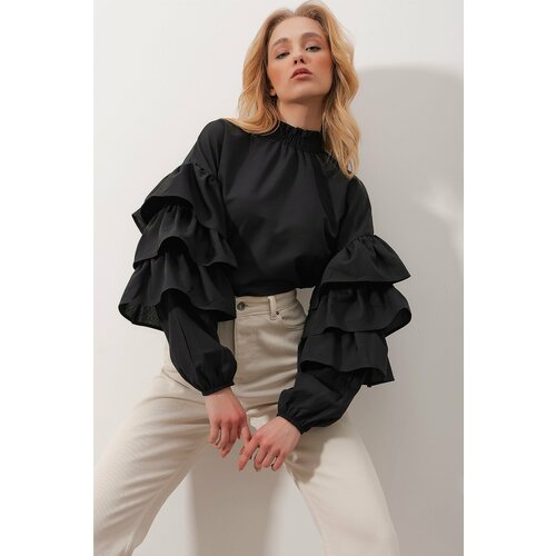 Trend Alaçatı Stili Women's Black Turtleneck Woven Blouse with Ruffles in the Sleeves Slike