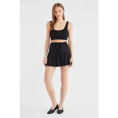 Trendyol Black Skirt Look Ribbed Knitted Shorts & Bermuda
